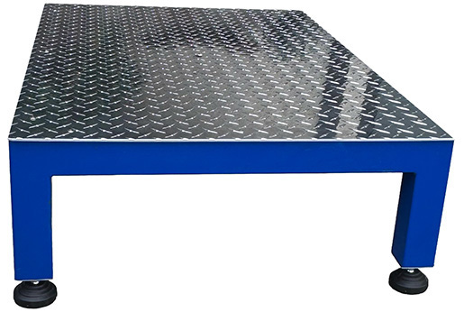 Cable Step Cover, Fixed Top, side view showing leveling feet